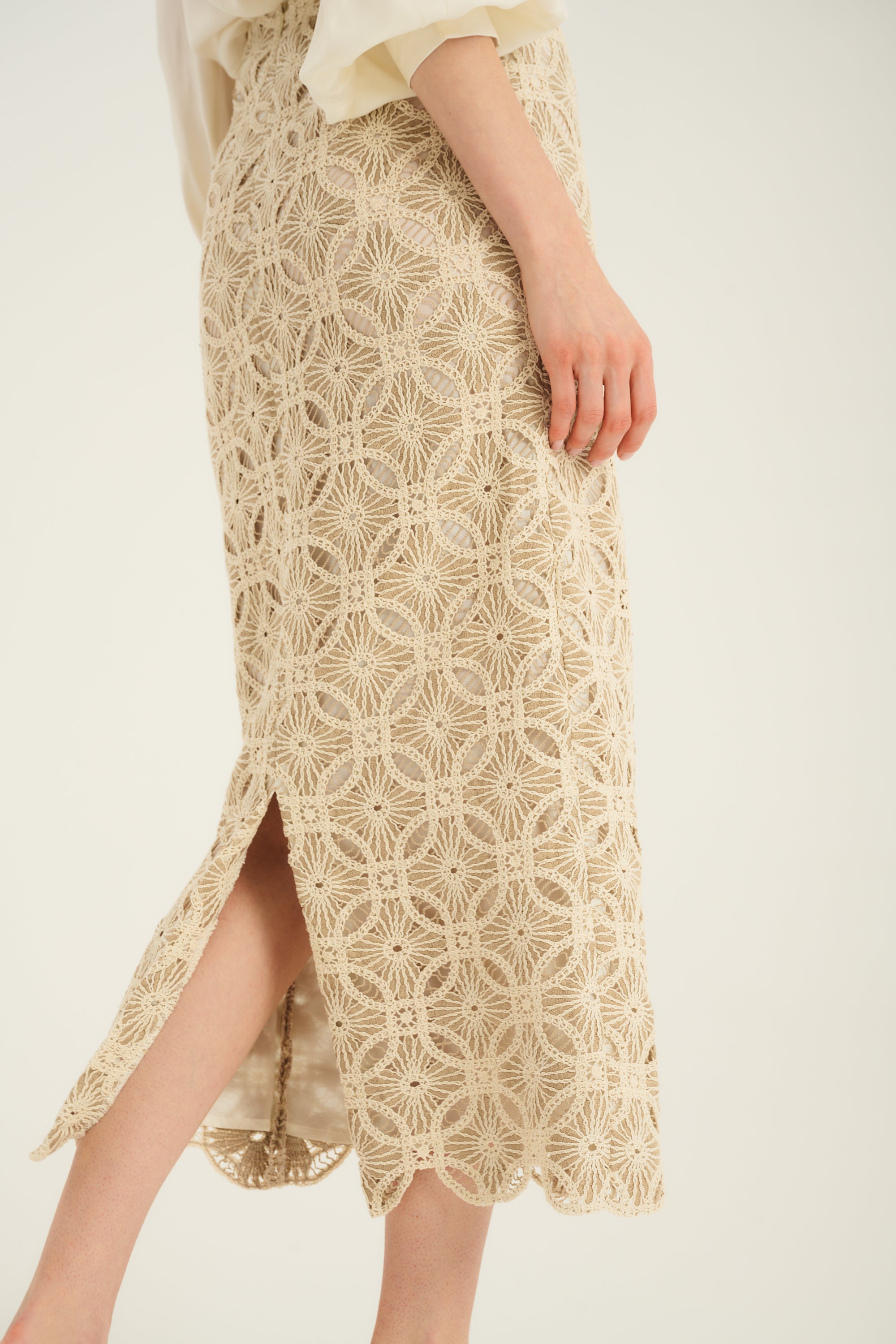 SPÓDNICA BEŻOWA OŁÓWKOWA CROCHET