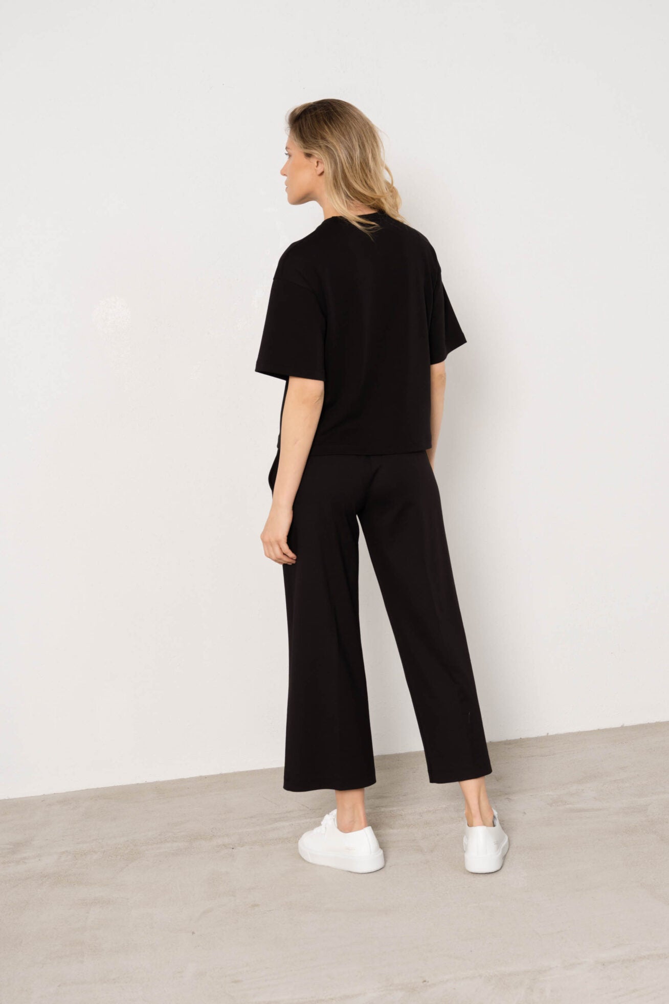 Czarny t-shirt bawełniany