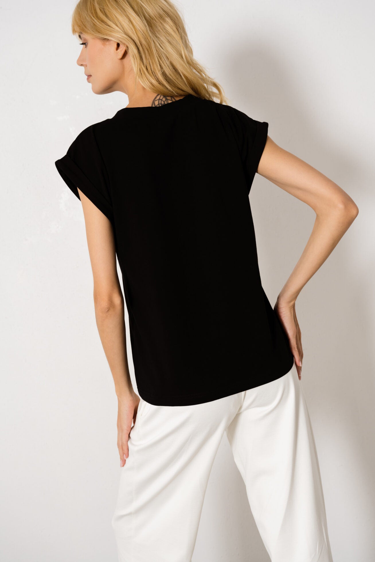 Czarny T-Shirt Ann Black