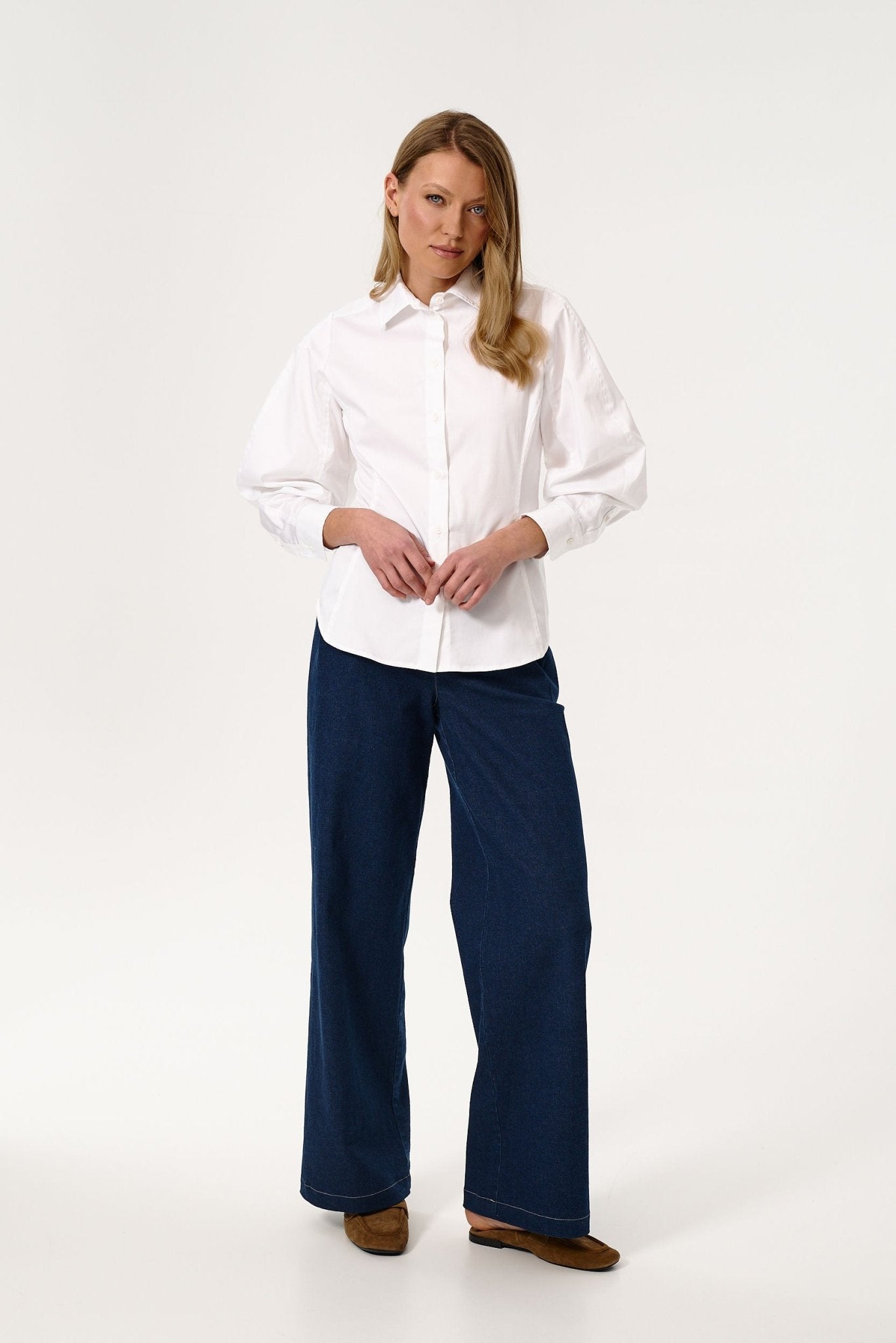 BAWEŁNIANA TALIOWANA KOSZULA PONZANO - Saintby