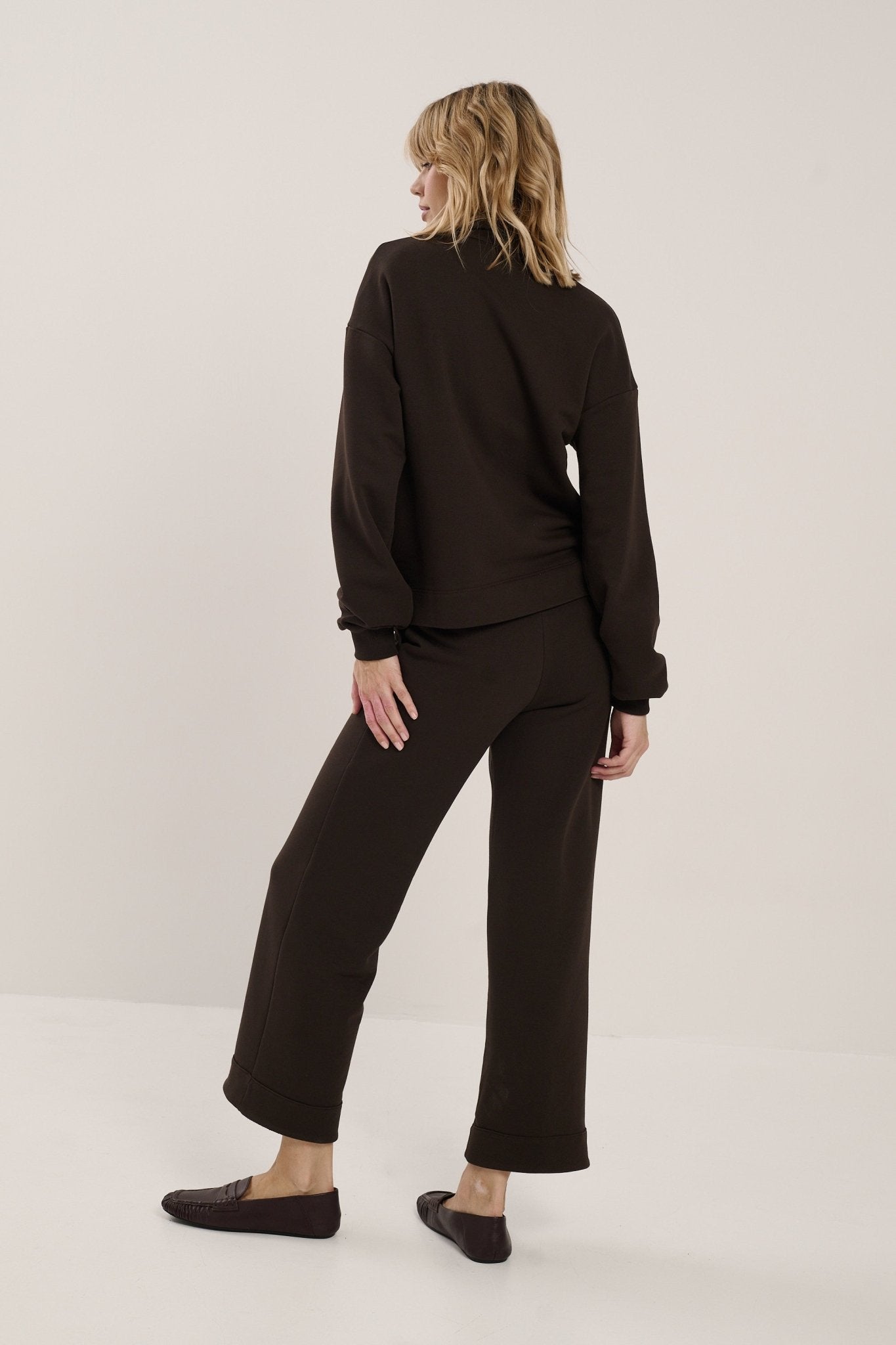 BAWEŁNIANE SPODNIE AREZZO CZEKOLADOWE SHORT - Saintby