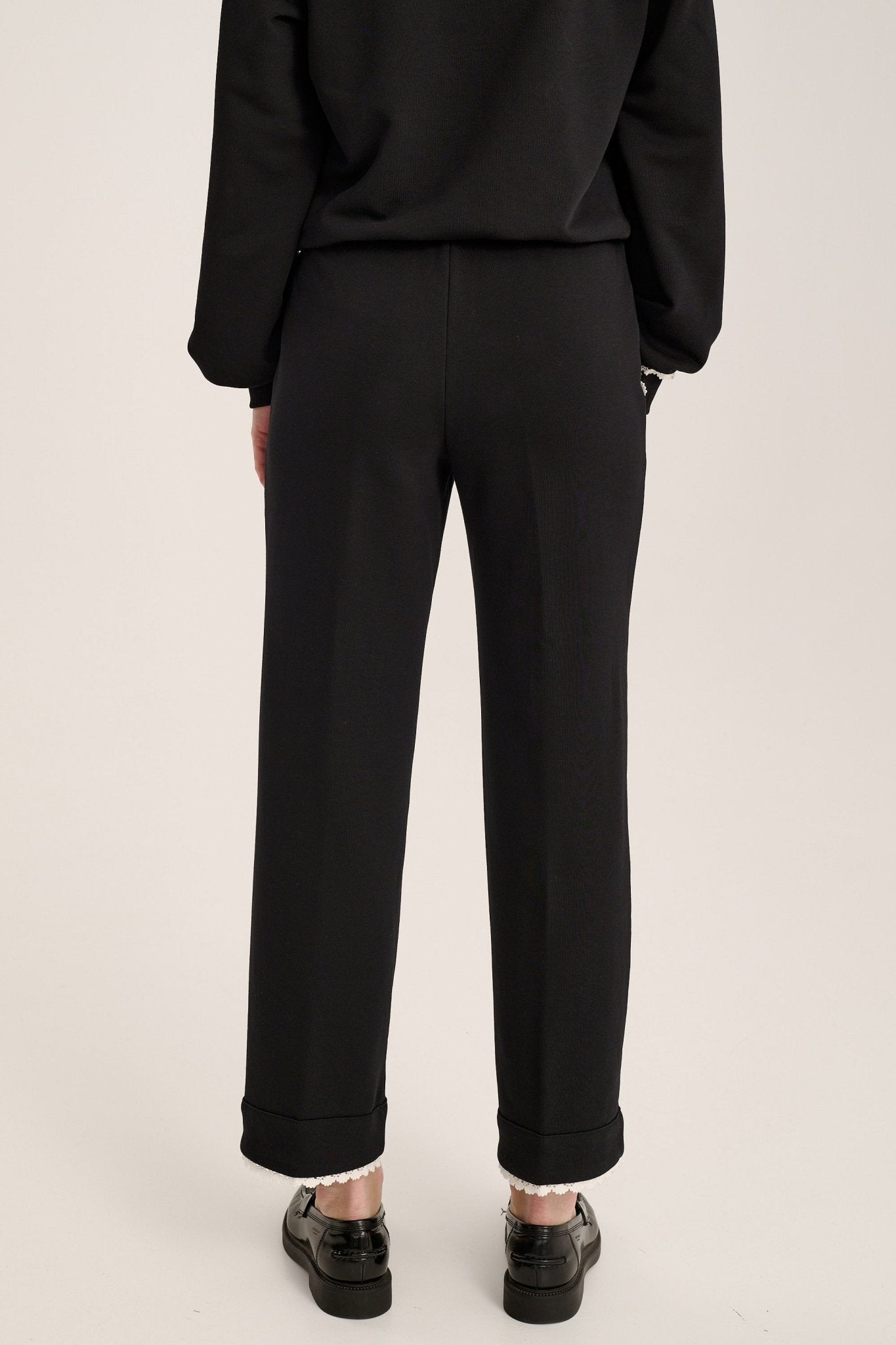 CZARNE SPODNIE CENTO BAWEŁNIANE Z KORONKĄ - Saintby