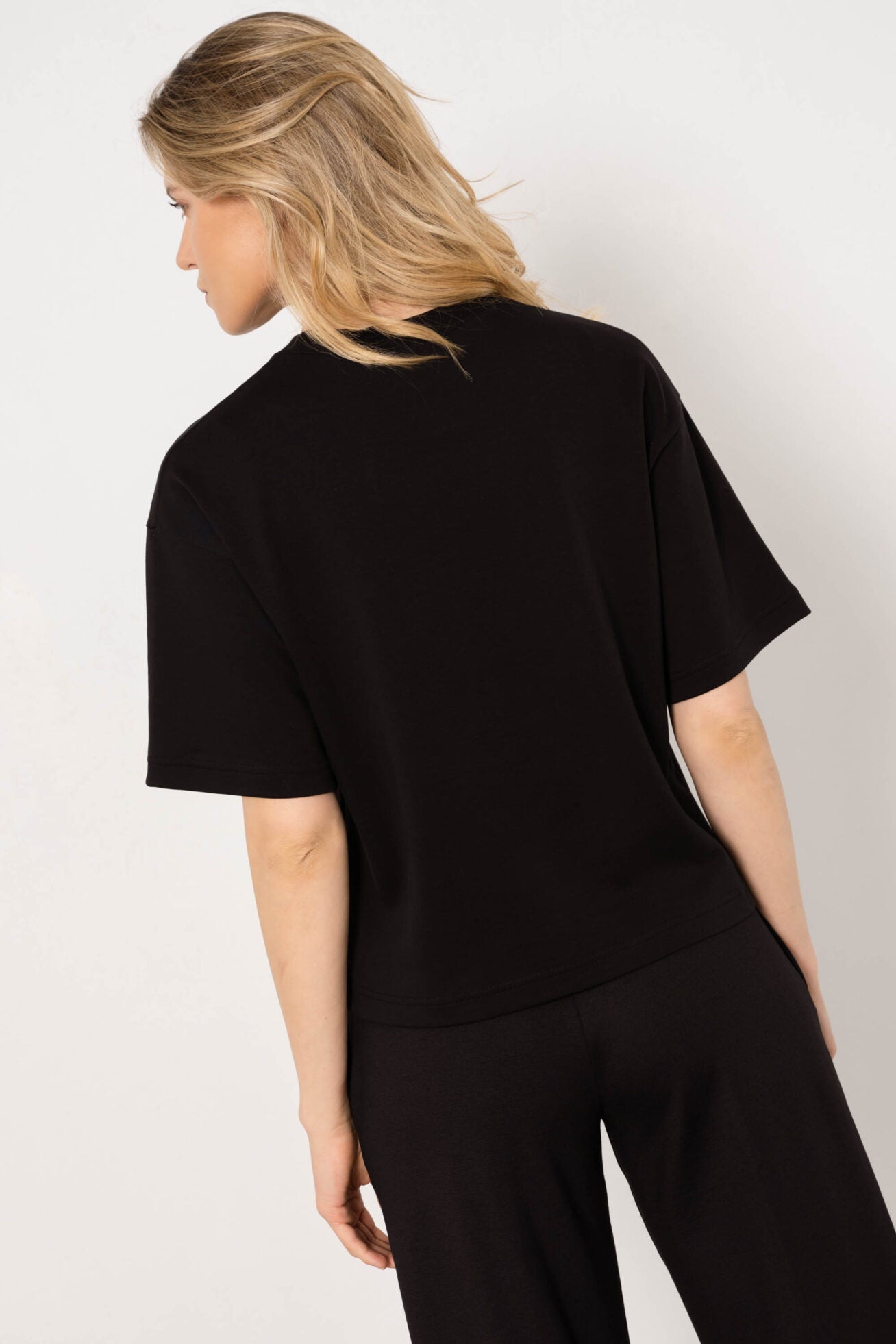 Czarny t-shirt bawełniany - Saintby