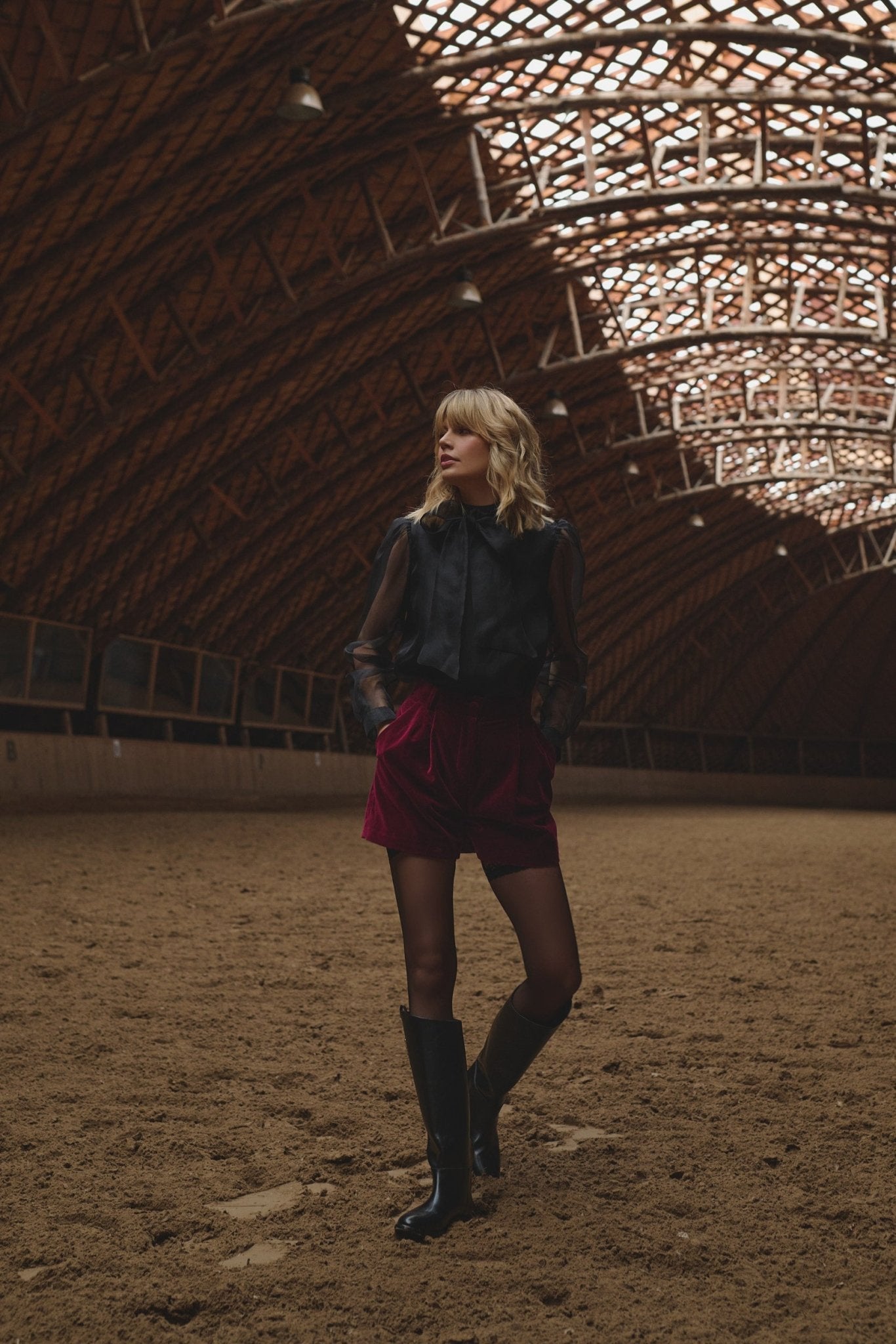 WIŚNIOWE BAWEŁNIANE AKSAMITNE SZORTY LUGANO - Saintby