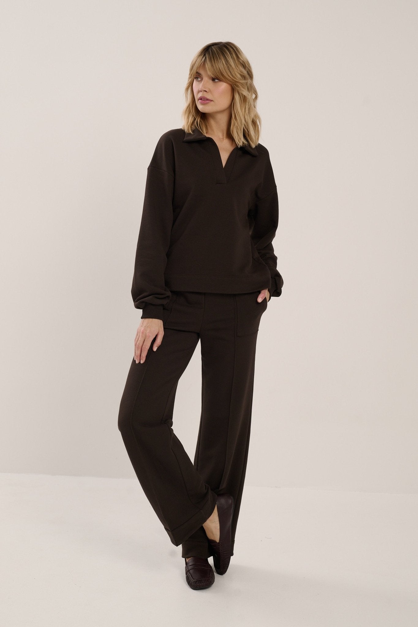 BAWEŁNIANE SPODNIE AREZZO LONG CZEKOLADOWE - Saintby