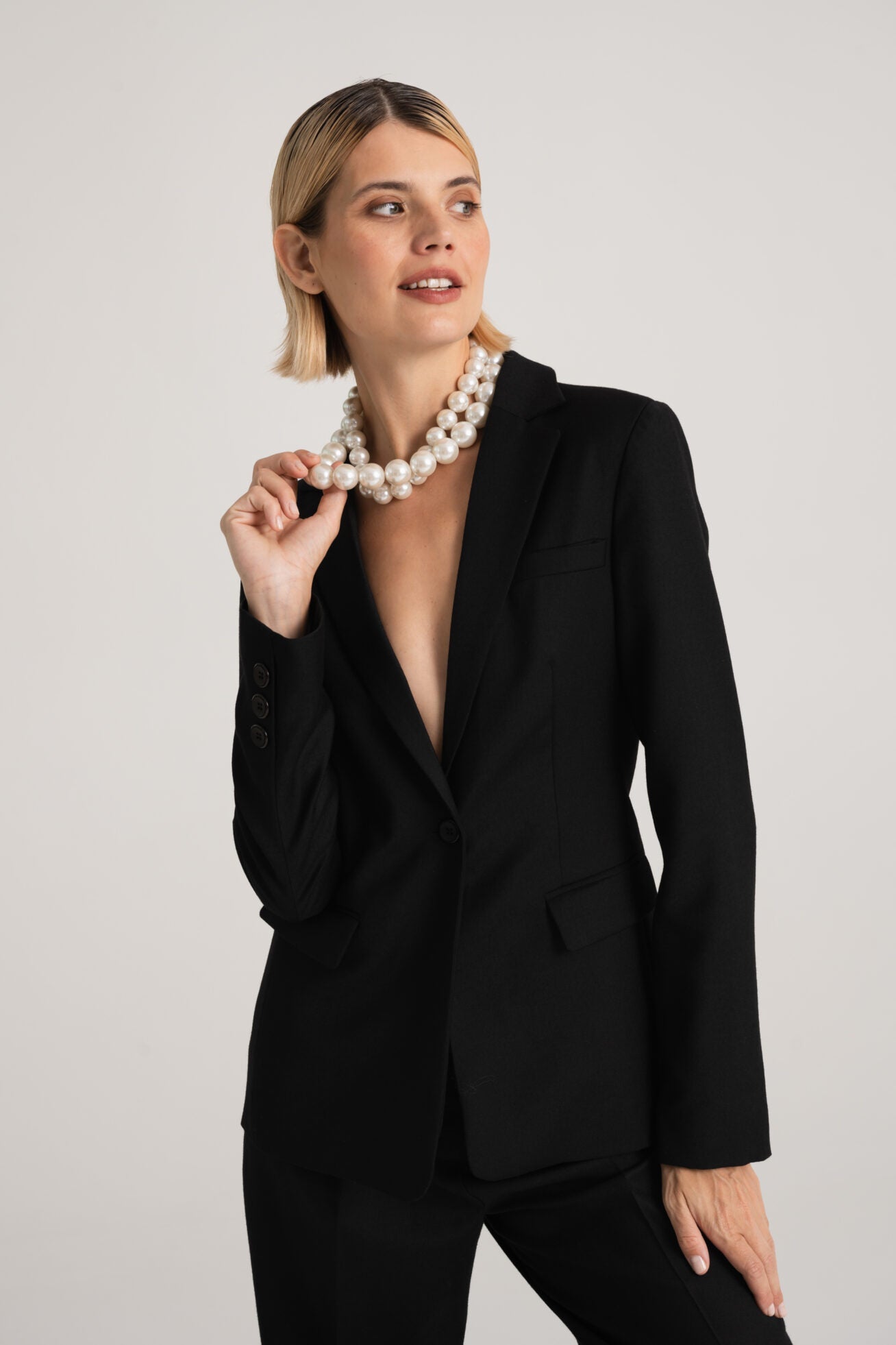 Czarna wełniana marynarka Reggino - Saintby