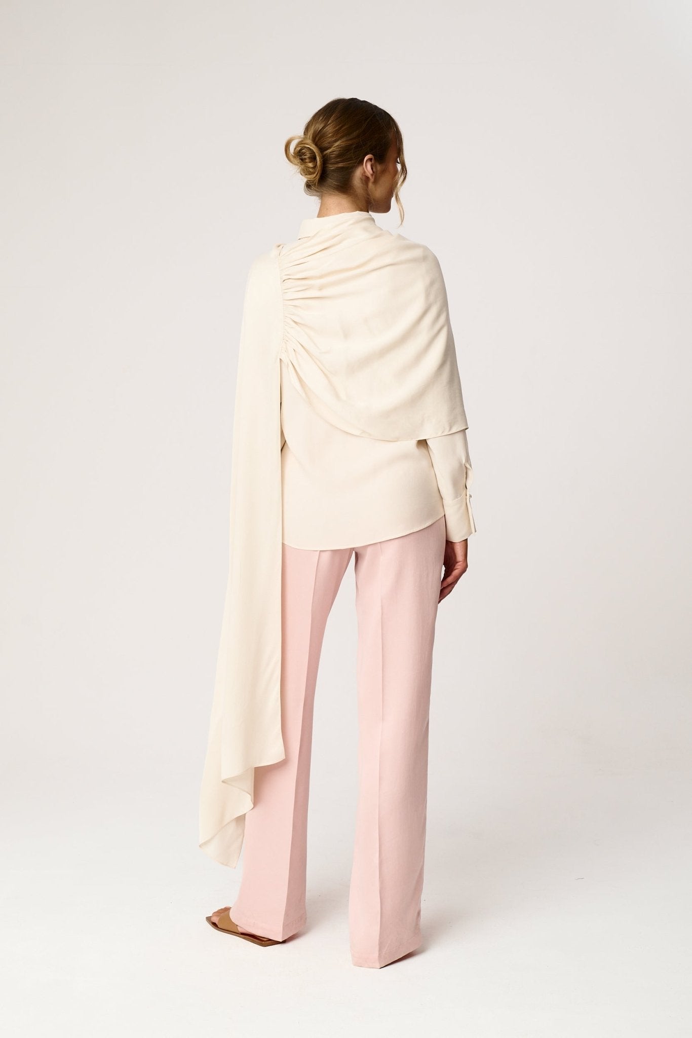 KOSZULA Z NARZUTKĄ - Saintby