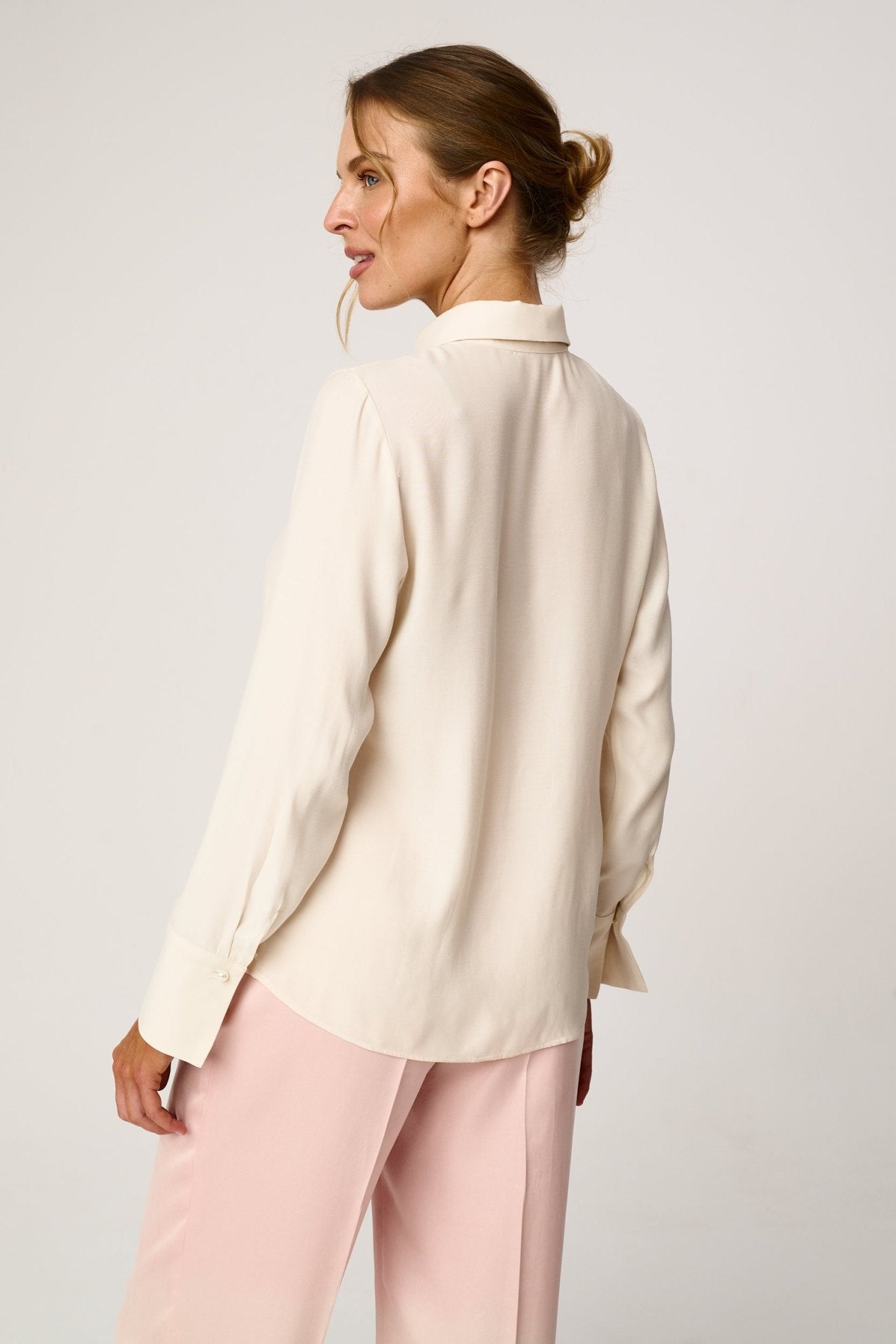 KOSZULA Z NARZUTKĄ - Saintby