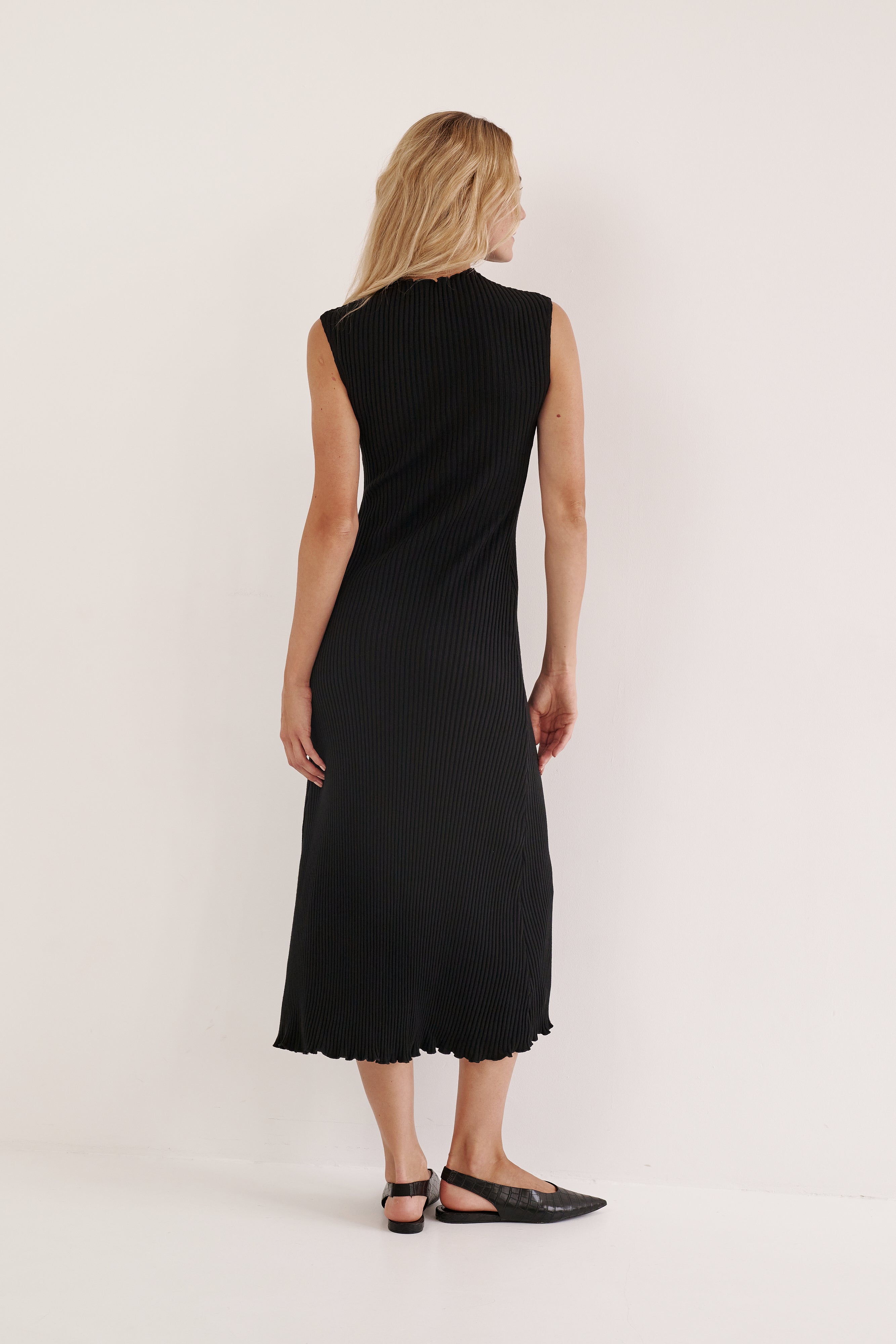 CREAM DRESS MADE OF RIBBED VISCOSE ARDEA