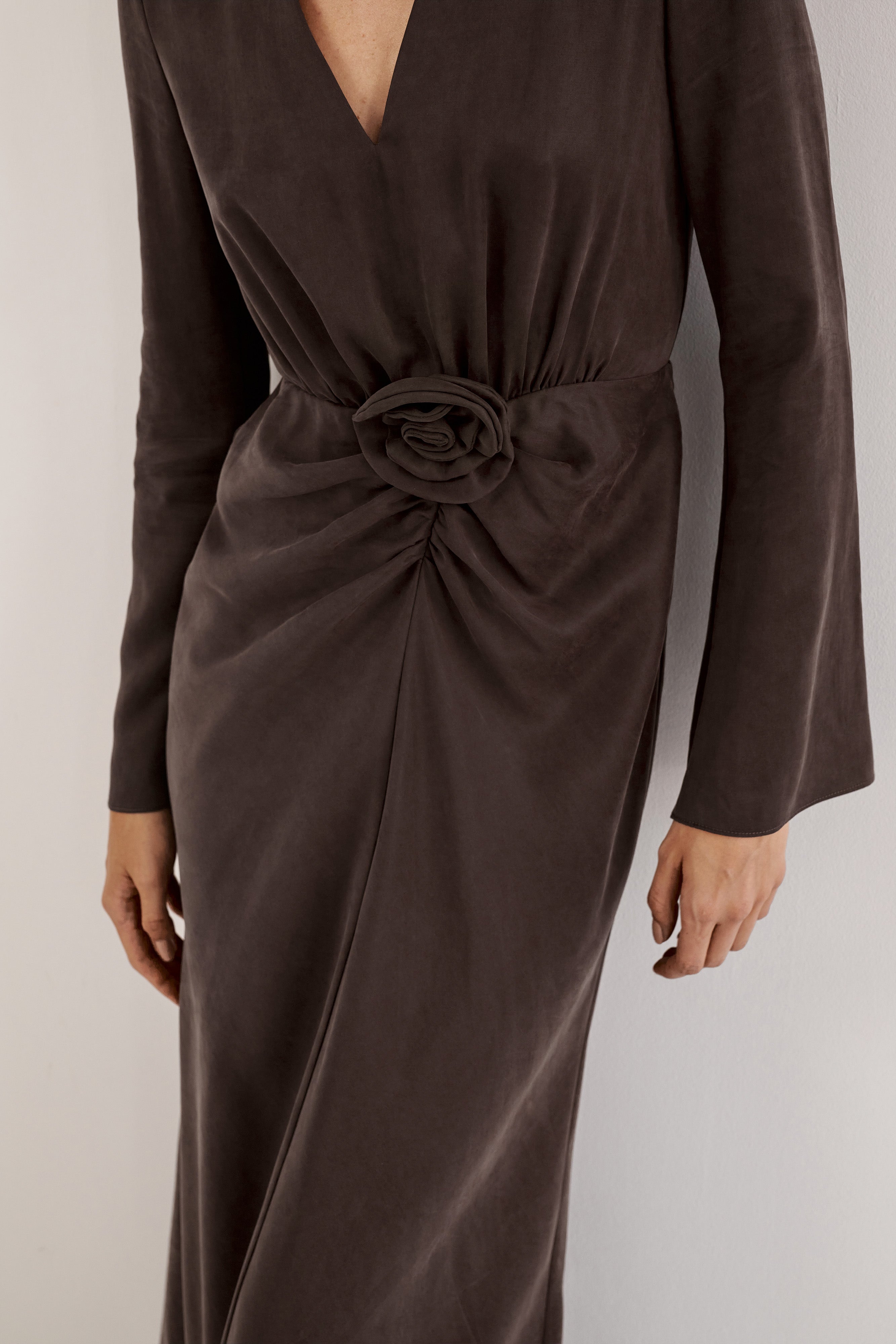 CHOCOLATE MAXI DRESS WITH TIE