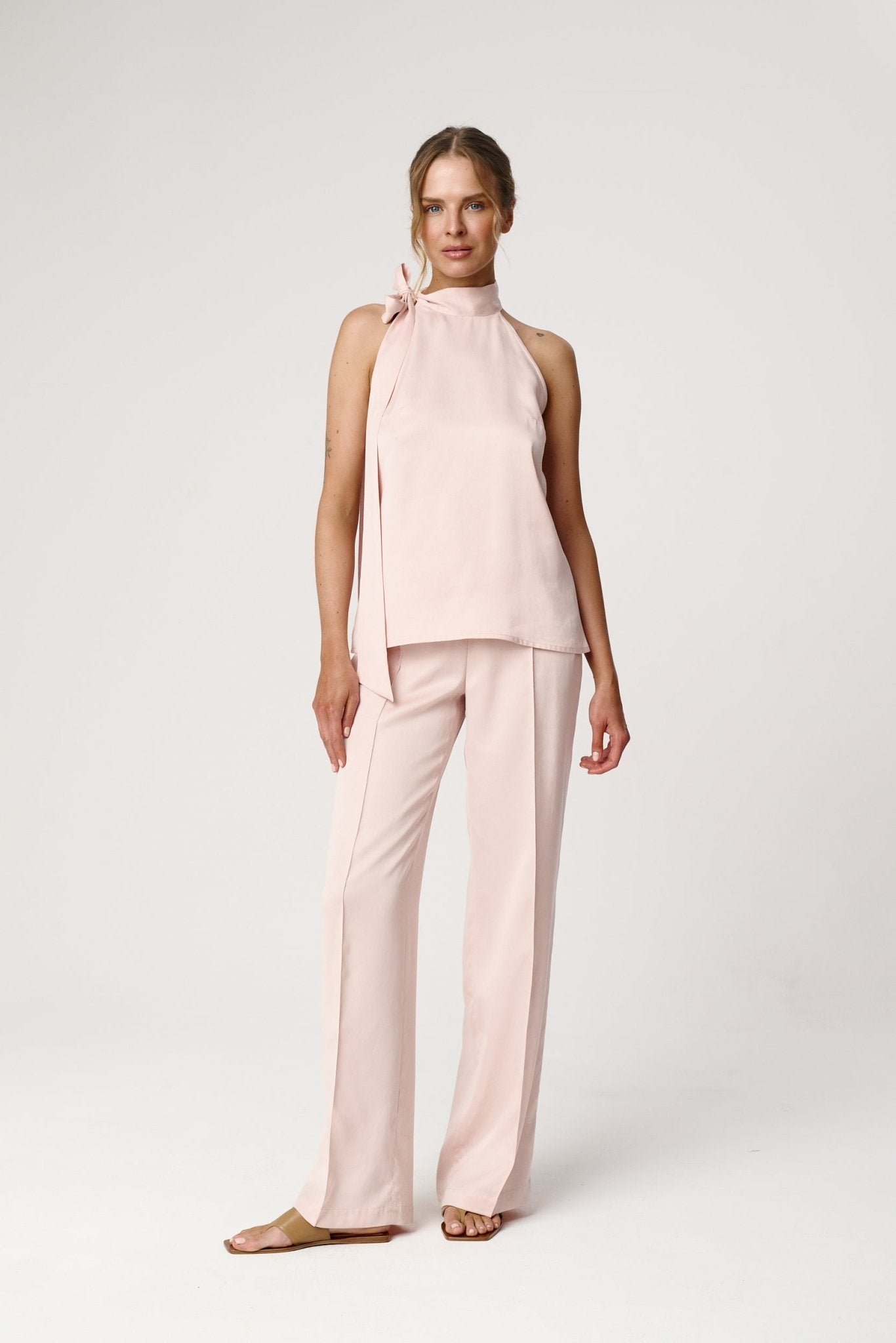 RÓŻOWA BLUZKA Z KOKARDĄ POLLA - Saintby