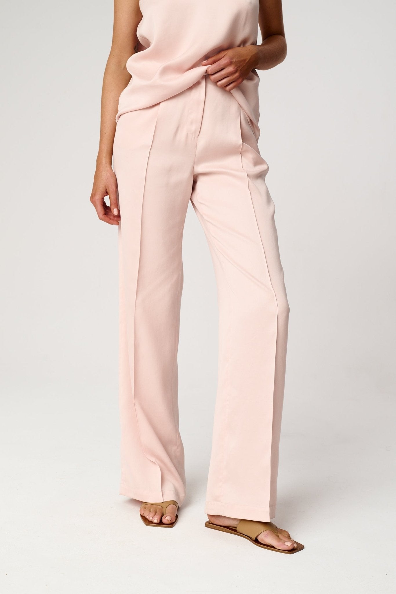 RÓŻOWE SPODNIE Z KANTEM CECINA - Saintby