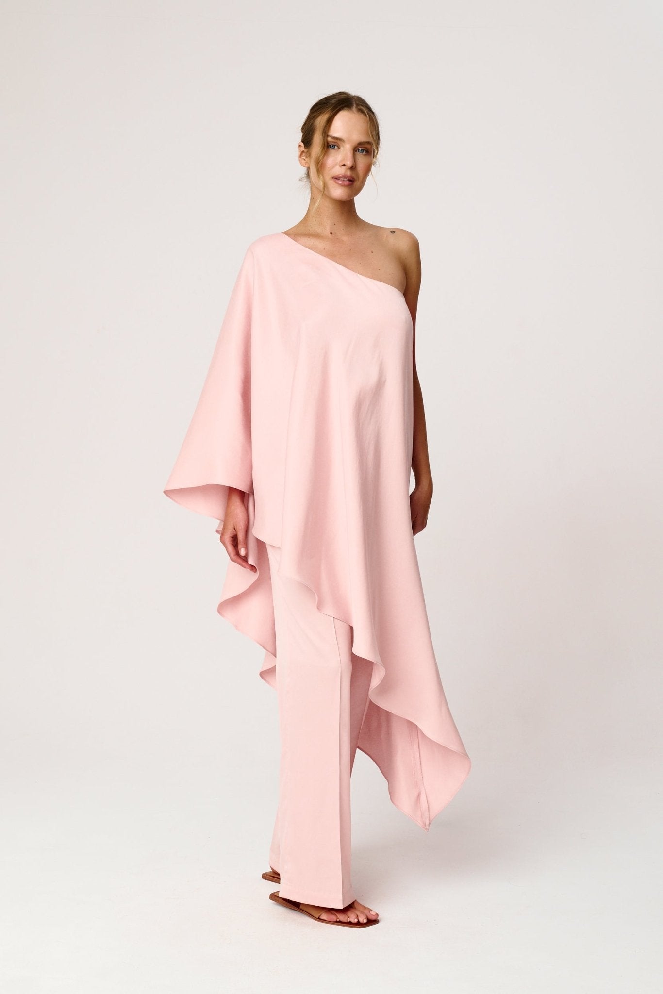 RÓŻOWY TOP NA JEDNO RAMIĘ LAVELLO - Saintby