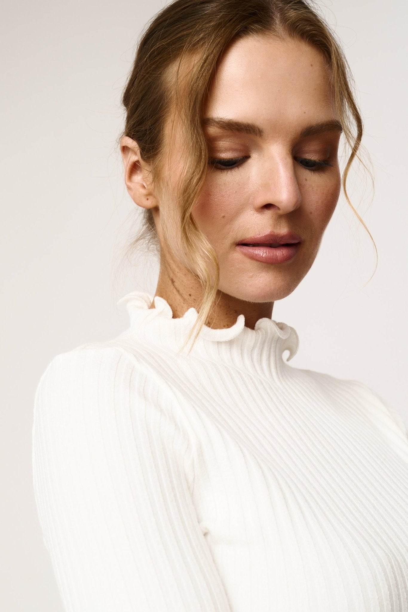 TOP KREMOWY RIB ATRI - Saintby